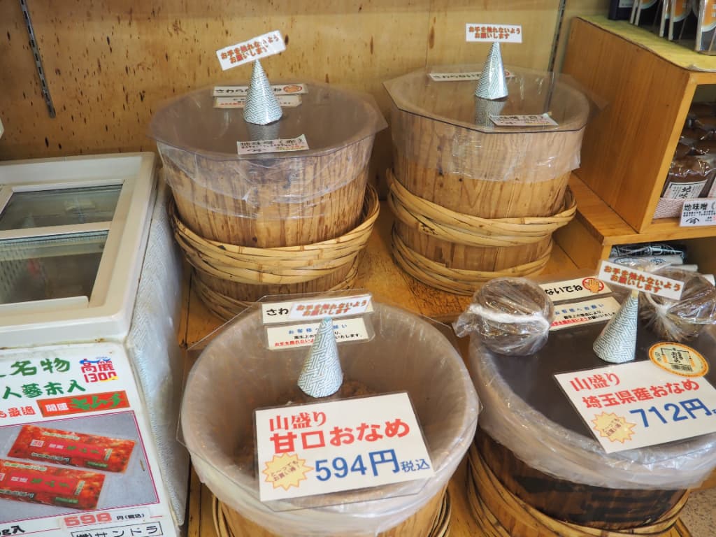 木桶仕込み、天然醸造。醤遊王国本店で触れる、弓削多醤油のこだわりと挑戦