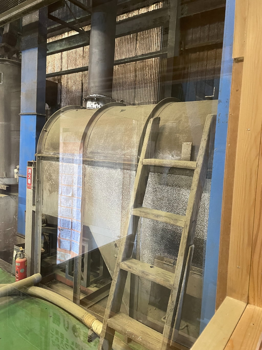 木桶仕込み、天然醸造。醤遊王国本店で触れる、弓削多醤油のこだわりと挑戦